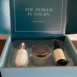 NEW Josie Maran 3 pcs set